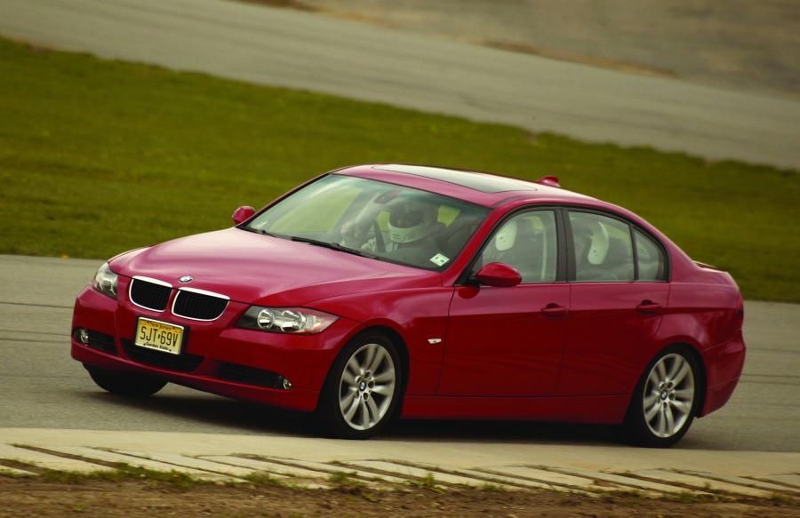  BMW 3-Series 2006 года  (фото 28 из 108)